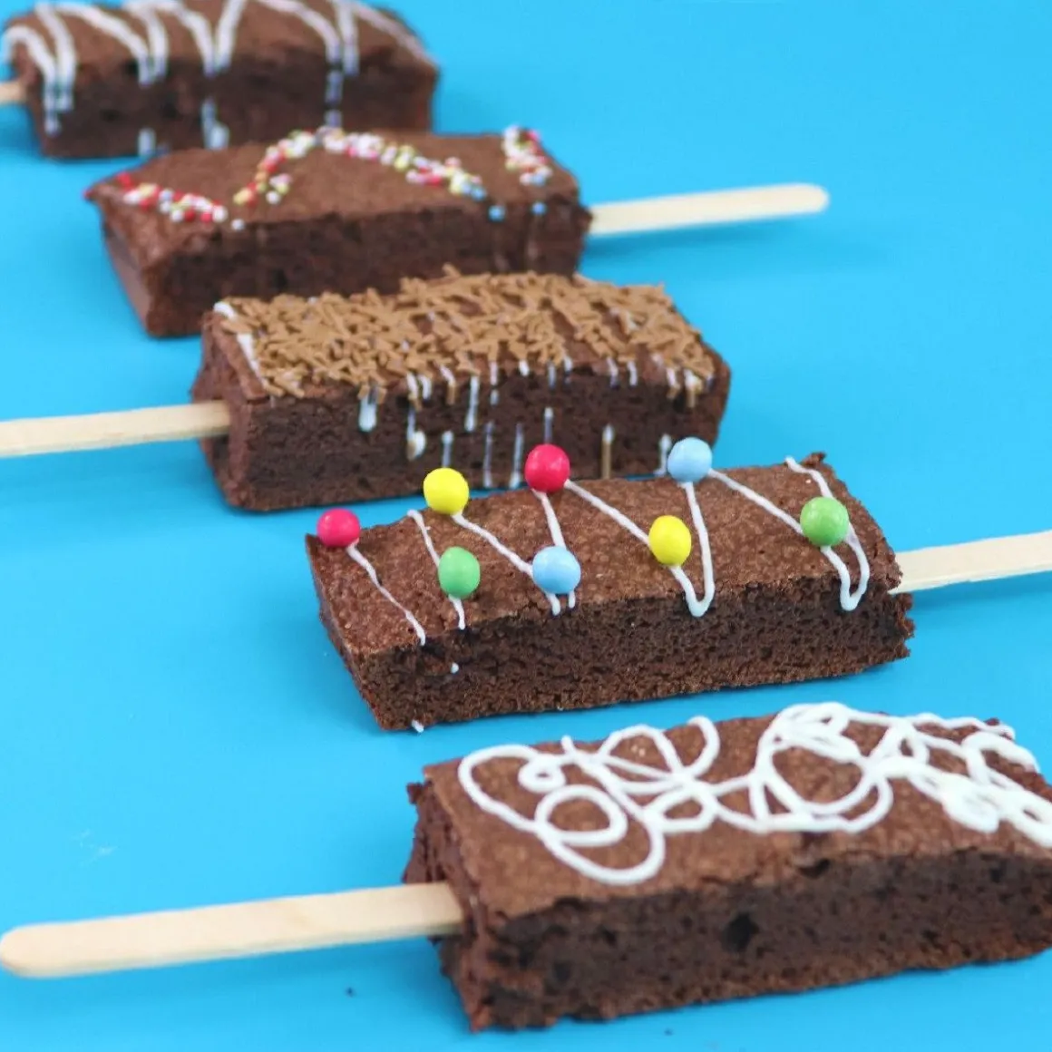 BrandNewCake Lolly / IJsstokjes Hout 11cm 50st.