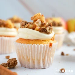 Cupcake Vormpjes HoM Wit 50x33mm. 50st.