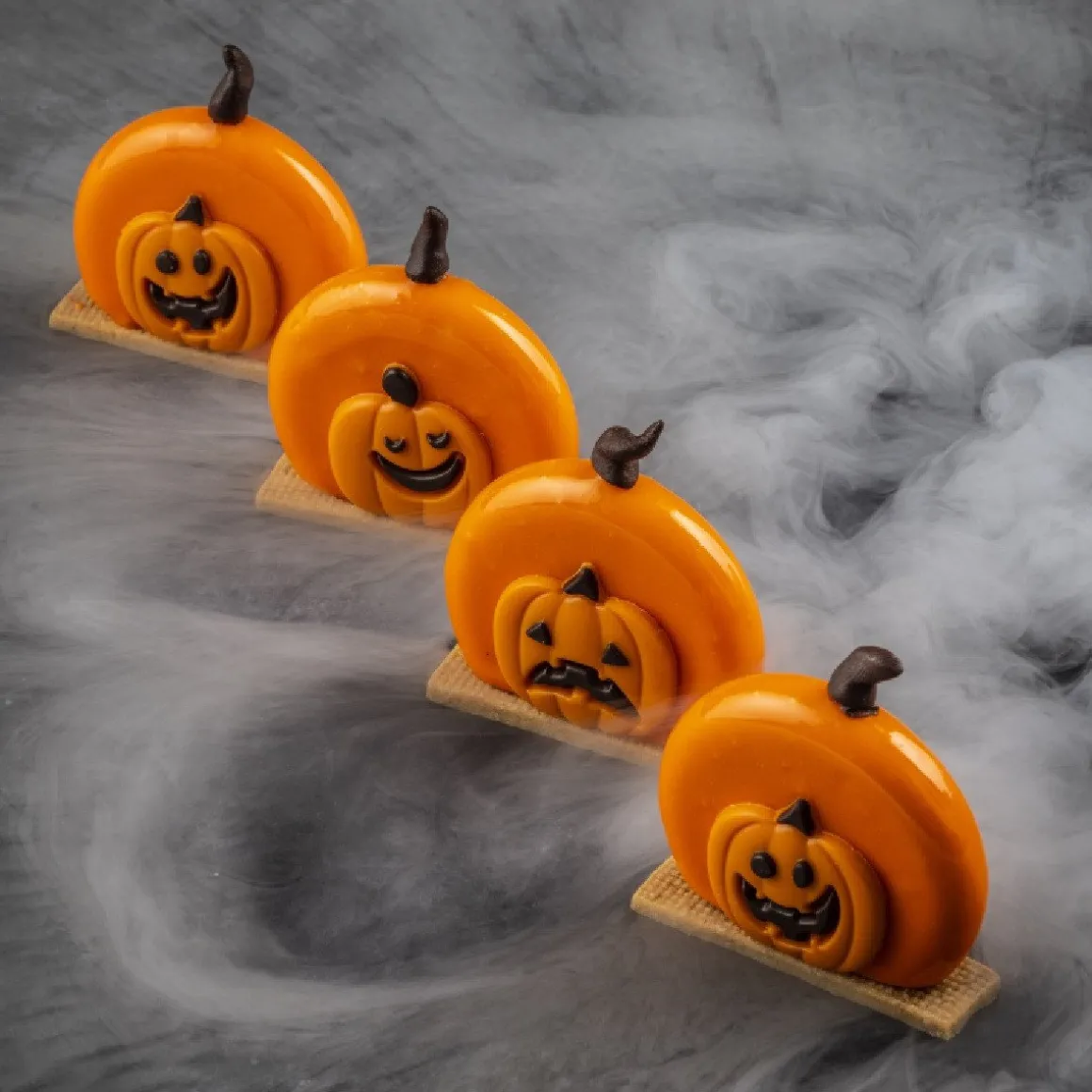 Dobla Chocoladedecoratie Pompoen Gezichten (90 stuks)
