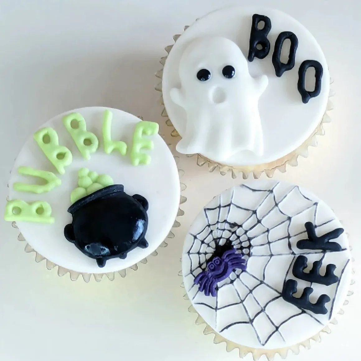 Katy Sue Mold Halloween Heks, Kat en Ketel